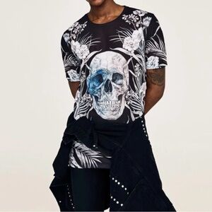 Zara Black and White Skull Graphic Tee